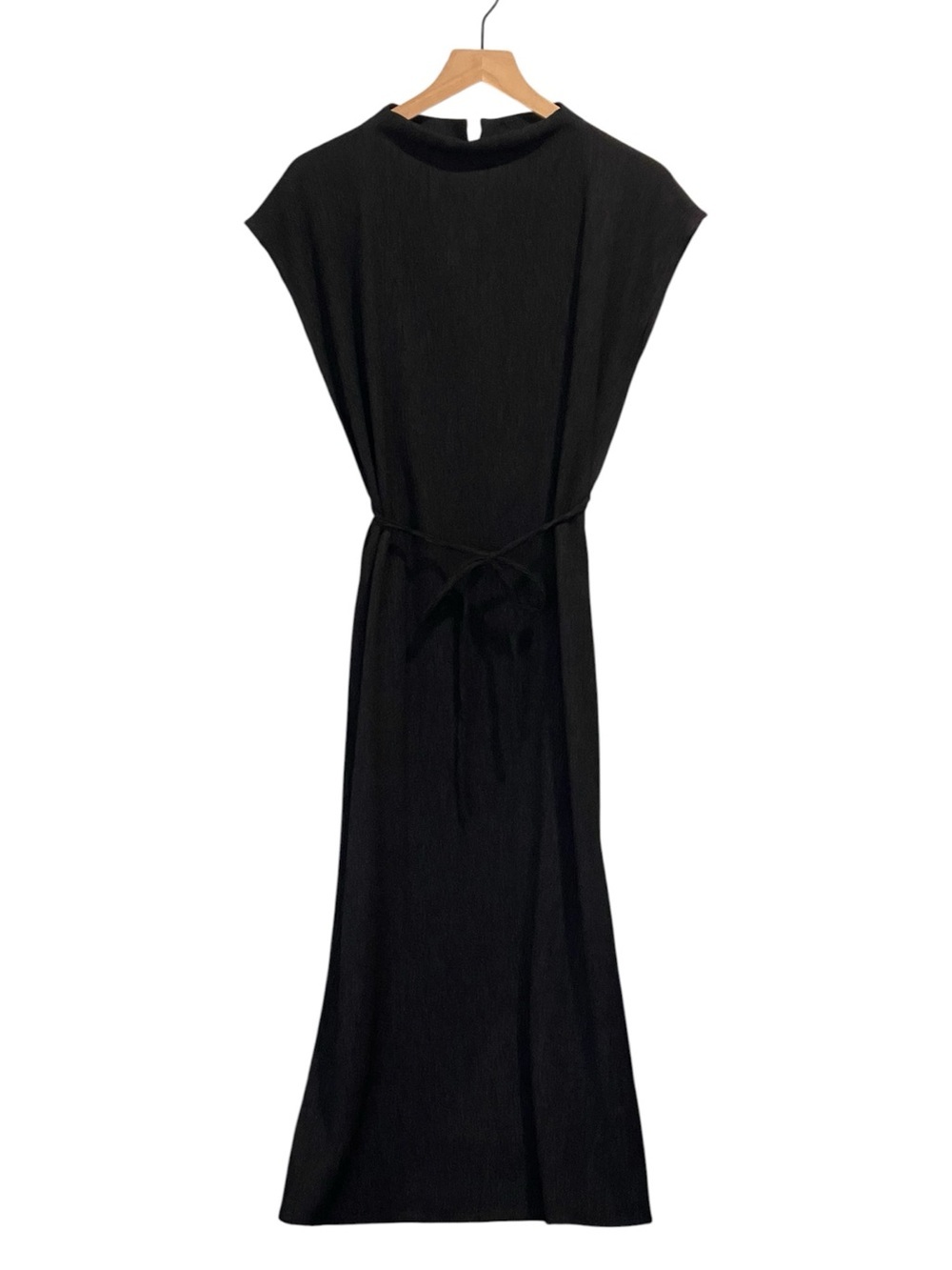 Eileen Fisher Crinkle, Black Funnel Neck Midi
Dress,Cap Sleeve,Elastic Waist-XS - Picture 3 of 16